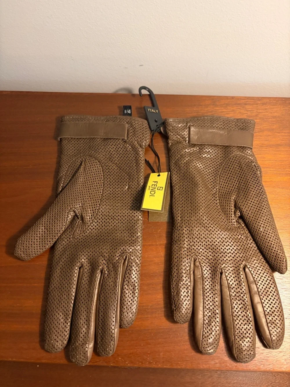 Vintage Fendi Leather Driving Gloves